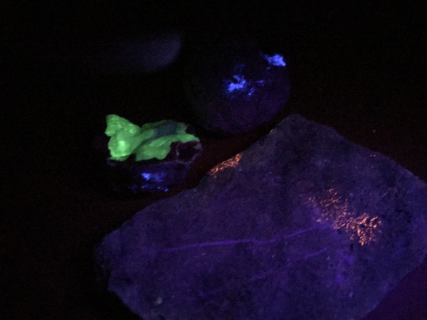 The ultraviolet lamp is a fun tool in your quest to identify rocks and minerals.