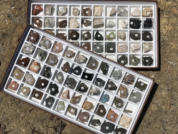 Easily identify rocks and minerals with your students.